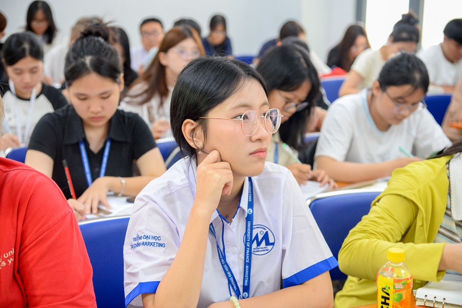 2026 Freshmen Officially begin their University Journey at the University of Finance - Marketing