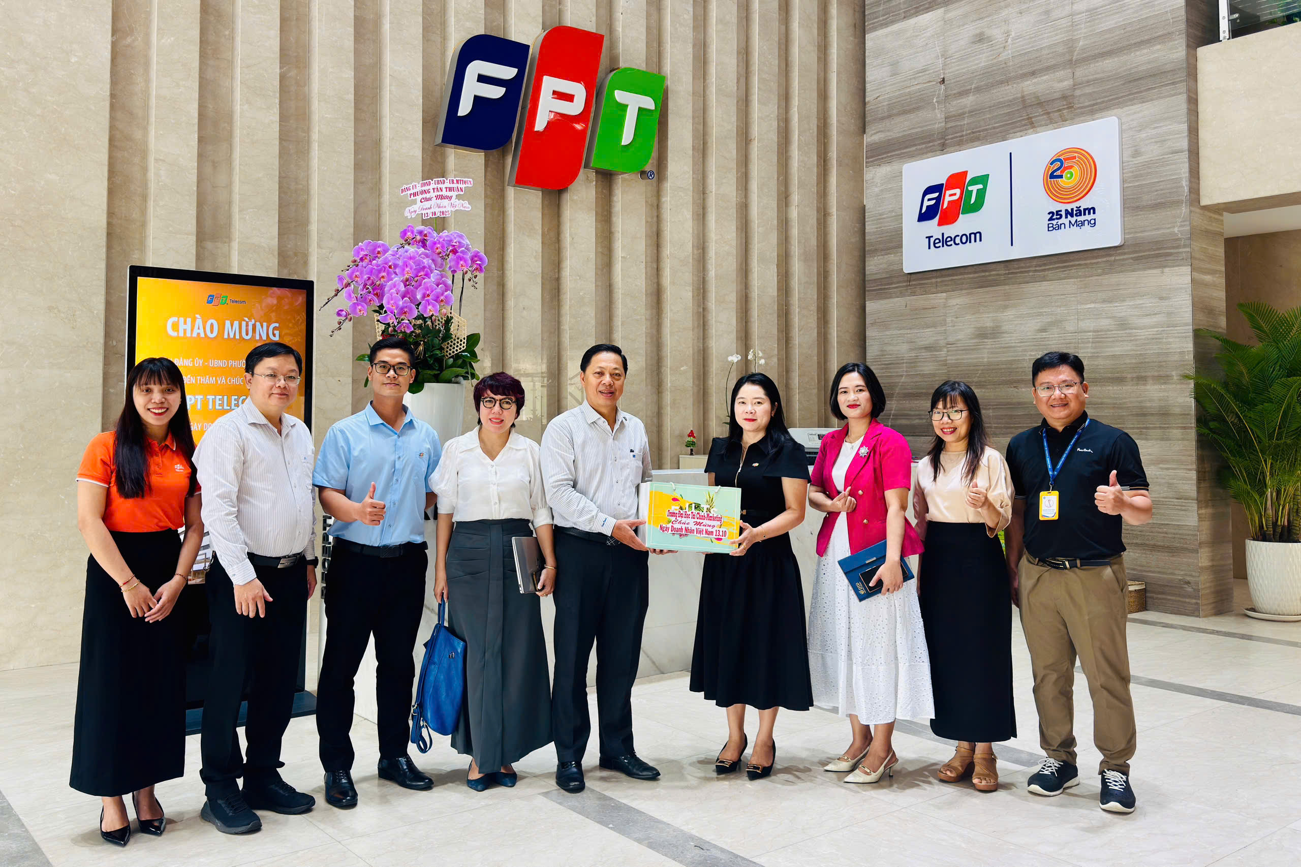 UFM Visits and Congratulates Enterprises on Vietnam Entrepreneurs’ Day (October 13, 2025)