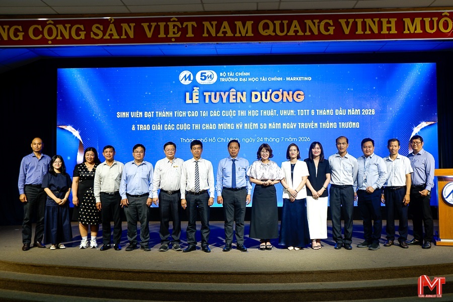 UFM honours outstanding students and presents awards for 50th Anniversary competitions