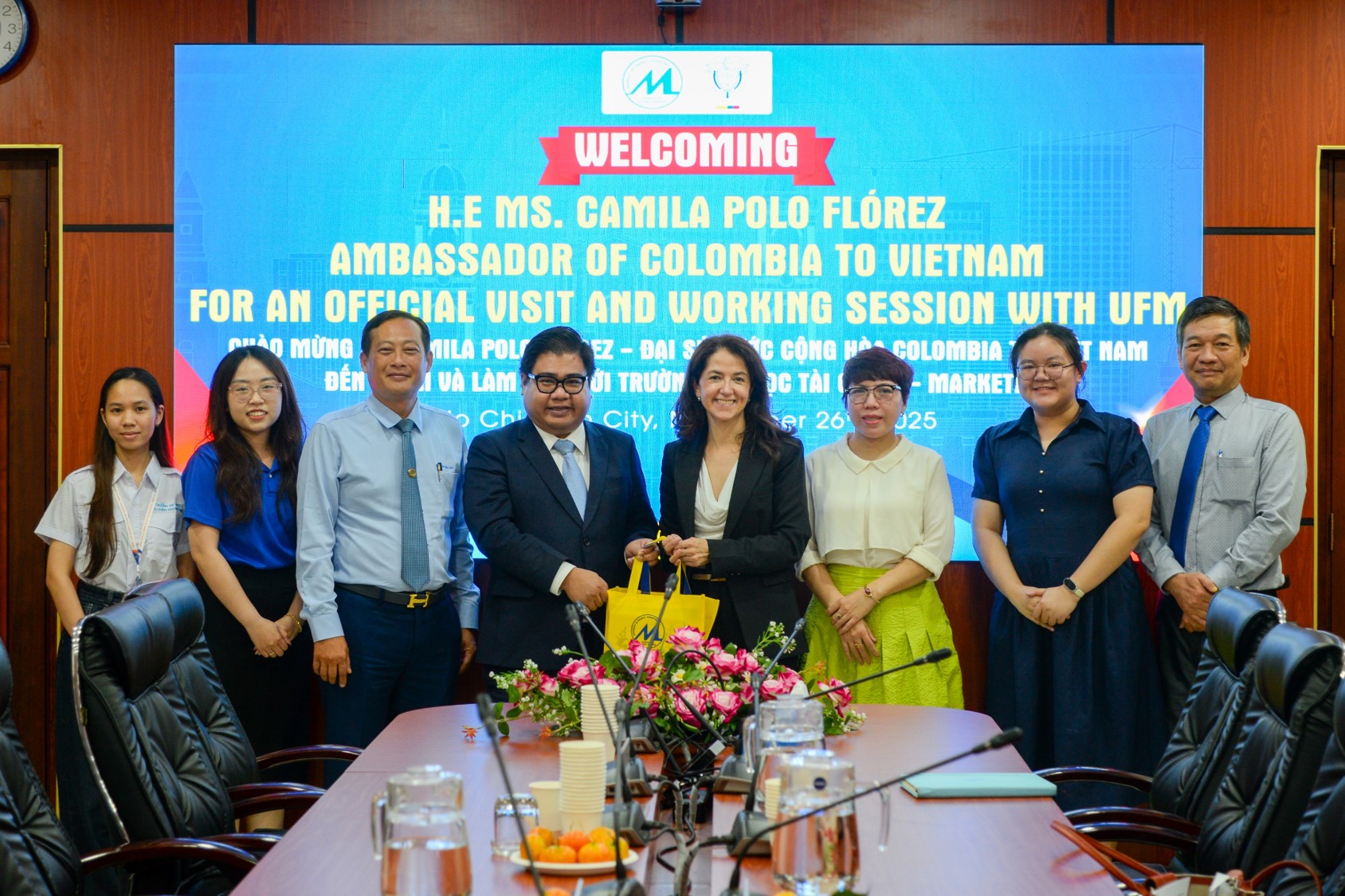 UFM Welcomes the Ambassador of the Republic of Colombia to Vietnam