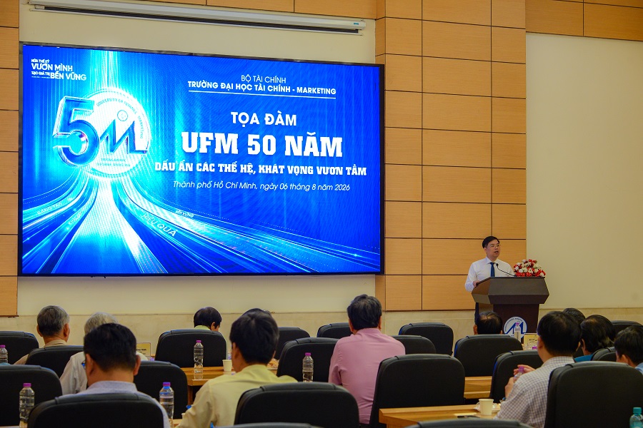 University of Finance - Marketing reconnects with former staff generations to celebrate 50-year legacy